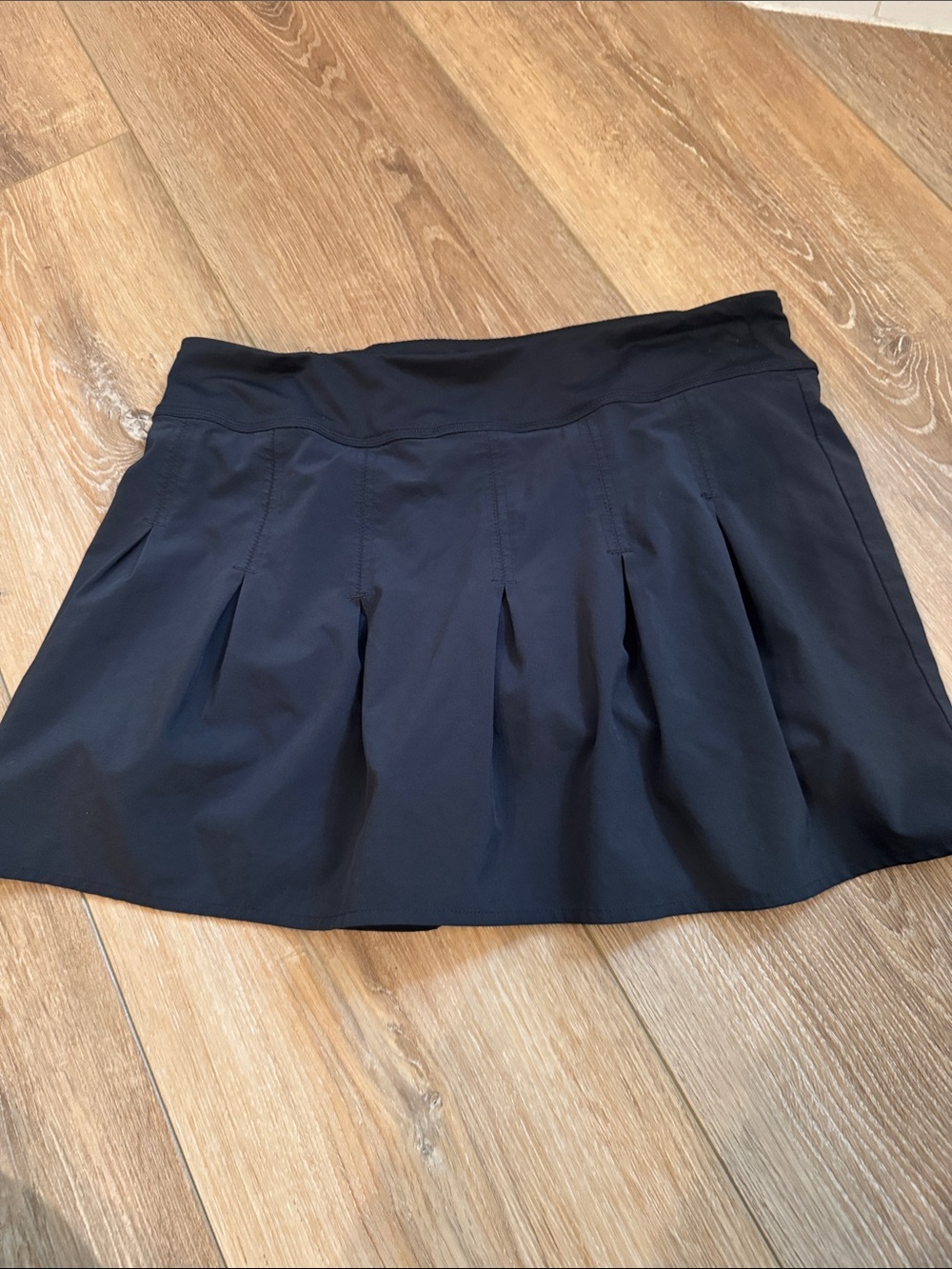 Athleta Black L Pleated Active Skirt